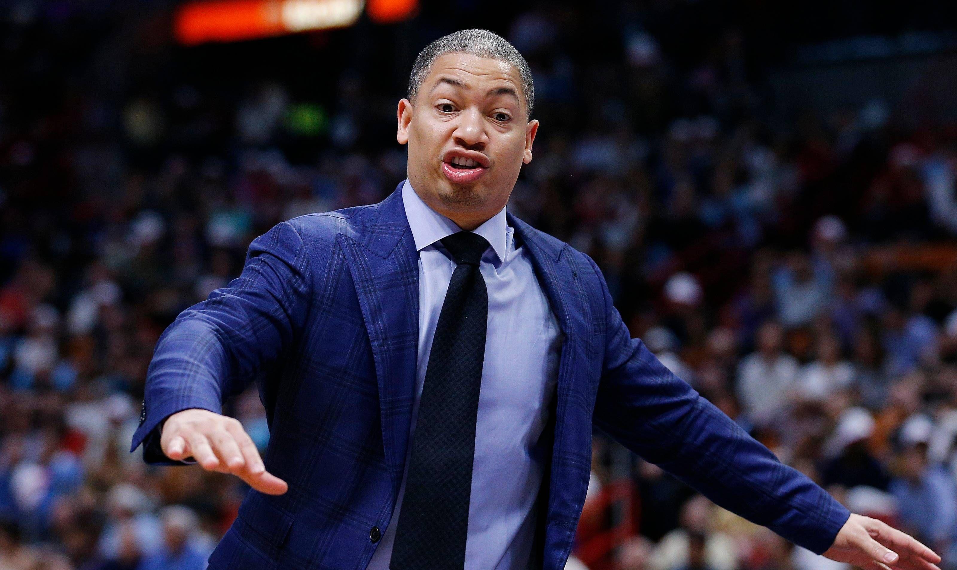 被低估的战, 詹姆斯说, 泰伦卢还跟