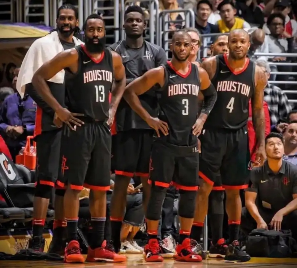 谈到了与上, 次输给了勇, 火箭球迷的