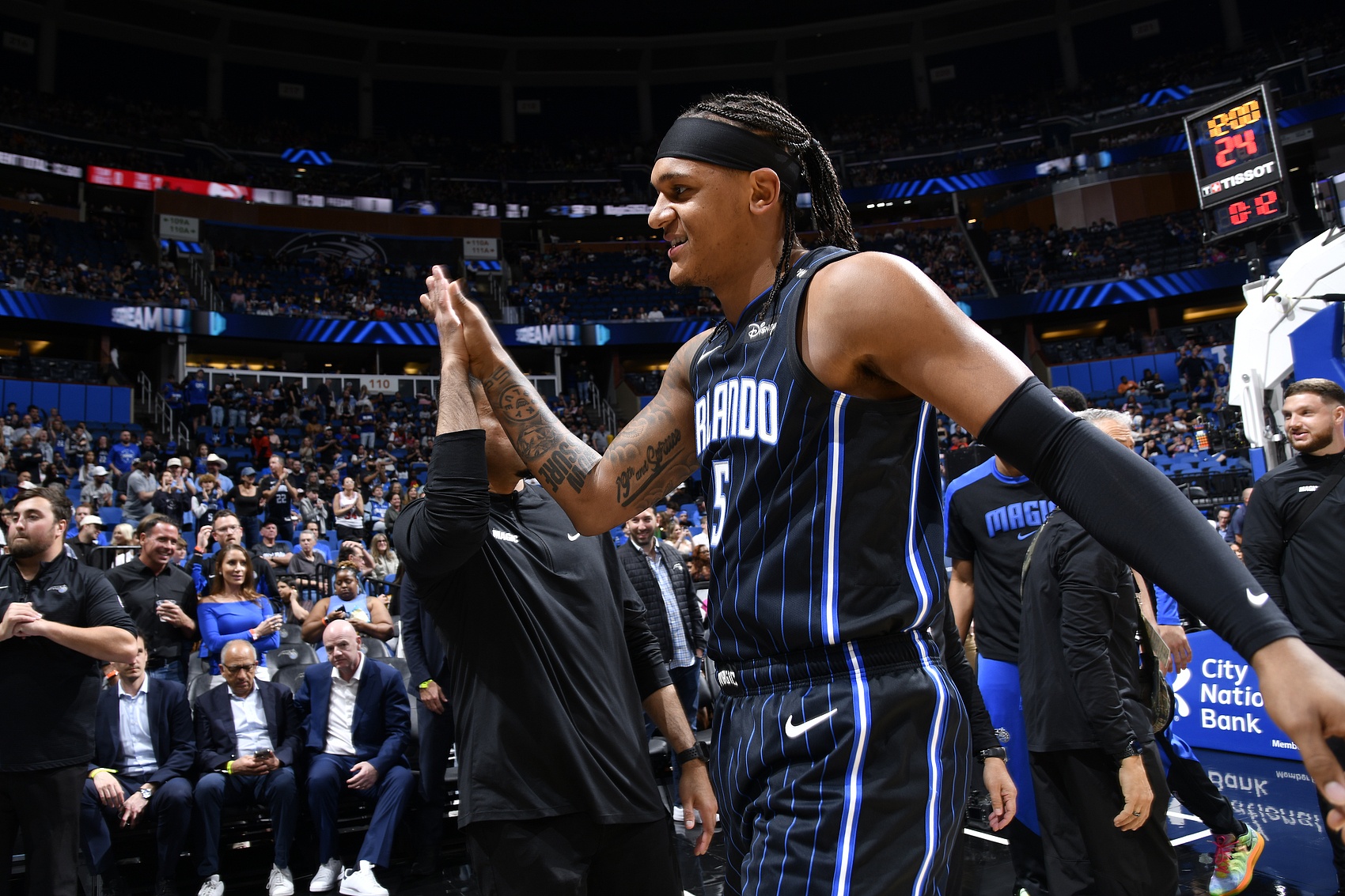 A杯的四个, 魔术在NB, 下这些重要